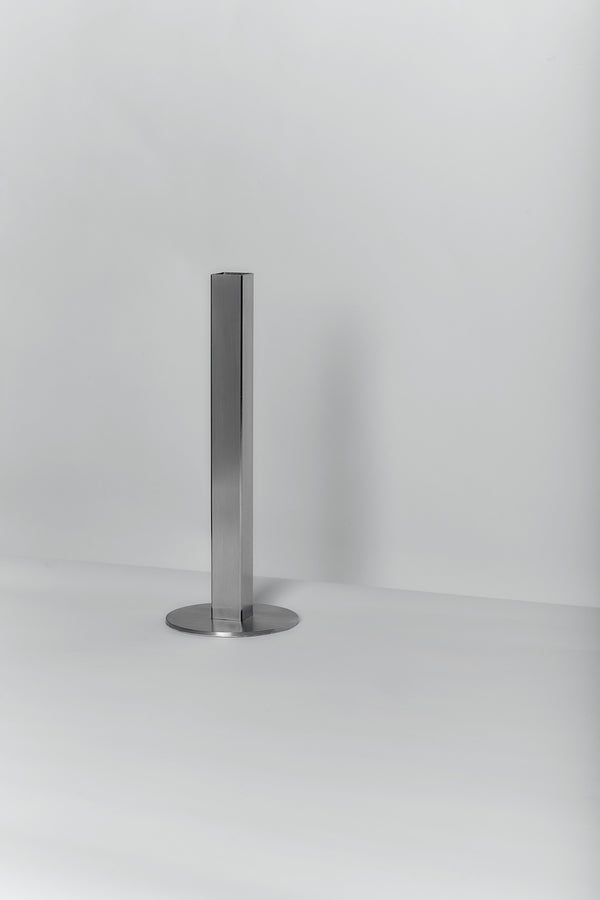 ROUND SQUARED  FLOWER VASE