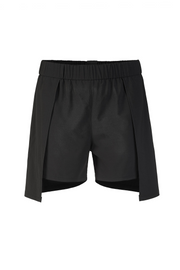 Amazeballs are the only thing you truly need this summer. These loose shorts with a sexy front opening are made out of smooth and light modal. They have a straight shape and a covered 5cm wide elastic waistband provide you a super relaxed and comfortable fit. A clean edge finishing of 1 cm on the hem and a vegan UY label on the center back finish of this amazing piece. These amazing shorts absolutely have to be part of your go-to summer wardrobe.